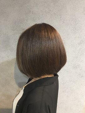 ヘアサロンエムフィス 池袋東口(HAIR SALON M Fe's) トロミたっぷりプラチナアッシュシルバー