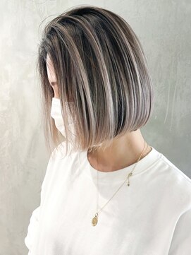 アイティー バイ アルバム 浦和店(IT by ALBUM) バレイヤージュボブ_インナーグレージュマチルダボブ_ba311852