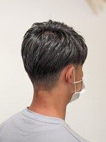 ウミト(Umito)&nbsp;ツーブロック　爽やか　大人メンズスタイル