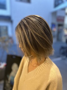 シダ(sida) [主婦にもオススメ]リタッチ気にならない大人ボブバレイヤージュ