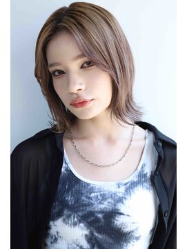 ウル(ulu) 外はねボブ　透明感カラー　白髪ぼかし　名東区　大人女性