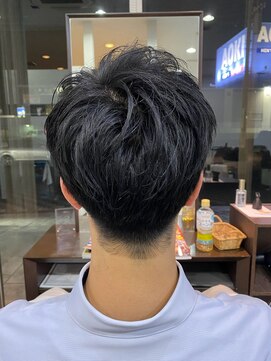 アーク シエル(Ark Ciel) ビジネスツーブロック束感黒髪カジュアルカット