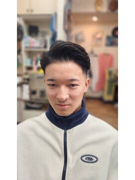 キャプテン(Captain) ツーブロック／フェードスタイル