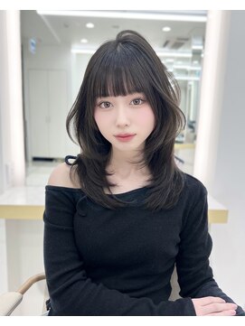 マウル 栄(MAEUL) パッツン前髪レイヤー