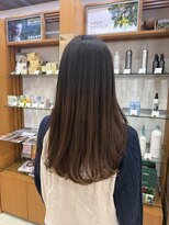 プランタンアヴェダ(printemps AVEDA)&nbsp;顔まわりレイヤーでつくる、やわらかロングスタイル