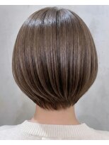 スノッブエンバンプ(snob enVAmp)&nbsp;首が長く見えるショートヘア【京都/河原町/三条/四条】