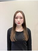 どんなファッションにもあうミルクティーカラー◎