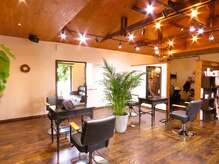 ジーワンヘアー(G1 HAIR)の雰囲気（広々とした店内でゆっくりしてお寛ぎ頂けます♪ ♪）