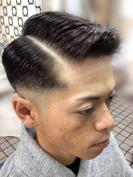 理容 マキノ 【魅力引き出す究極のローフェード】メンズカット