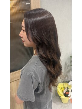 リリ(lili) オリーブブラウン×ロングレイヤー