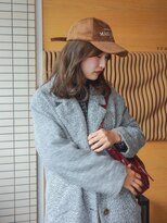 サロン シー(salon sea) salon sea 仙田 くすみベージュ