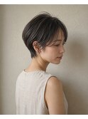 シンプルショートヘア