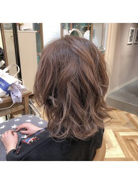 ロンド ブランシュ 錦糸町北口(Lond blanche) ロンドブランシュ【武井俊樹】ヌーディベージュ