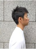 ハサミで自然な刈り上げショート