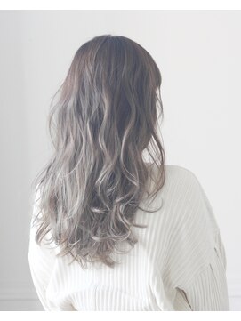 リリー ヘアー デザイン(LILY HAIR DESIGN) Wカラー シルバーベージュ