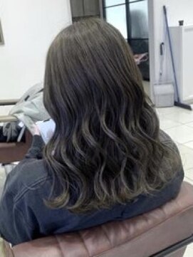 クアトログランシュ ひたちなか店(QUATRO×GranCieux) オリーブグレージュ