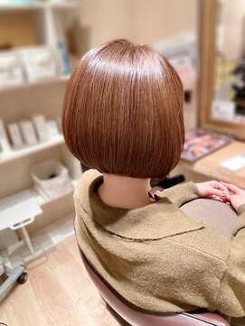 ミッシェル アフロート(michelle afloat) 20代30代40代50代キレイフォルムをつくるCカーブカットショート