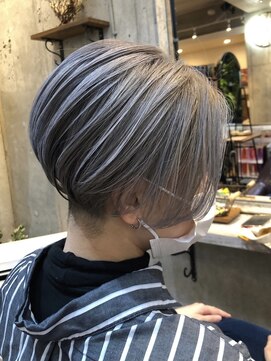 ロダット 横浜(LODAT by little) ショートボブ×アッシュミルクティー【LODAT横浜】