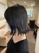 サロンドモエ(salon de MOET) 【ブルーブラック】切りっぱなしボブ