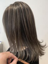 ラヴィ(La'vie)&nbsp;グレージュ　バレイヤージュ