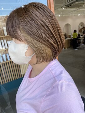 キュオンシア(CUEON. ciea) ボブ×インナーホワイトベージュ