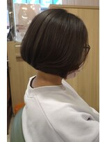 アエラス(Aeolus)&nbsp;前下がりボブ　オーガニックカラー