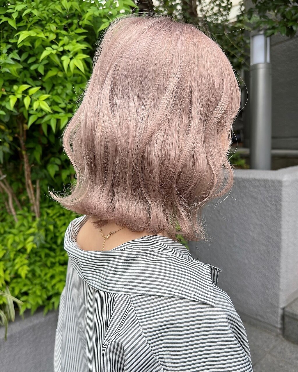 ベージュとミルクティーのヴィンテージラグ 雅姫さんNo.685