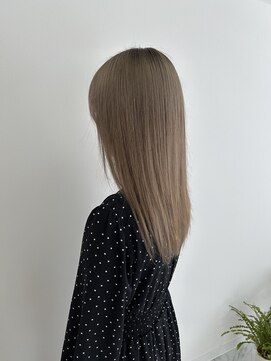 ヘアアンドメイク ムーア(Muuua) ミルクティーカラー