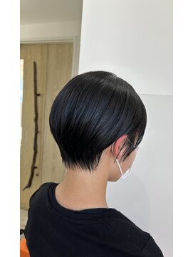 ワタナベ Watanabe美容室 透け感ショート