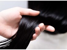 【クセ、うねりを修復】フローディアトリートメント[ブリーチ/ダブルカラー/ケアブリーチ/学割]