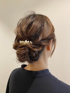 ニシオギ ヴォイス 西荻窪店(nishiogi voice) アップスタイルヘアアレンジ シニヨン/お団子/まとめ髪