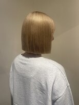 切りっぱなしボブ×ブロンド