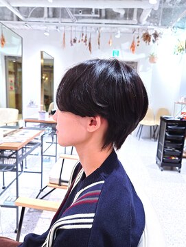 ゼストララ(ZEST Lara) レディースショート