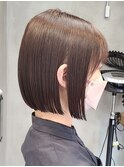 前下がりボブ/切りっぱなしボブ/簡単スタイリング/グレージュ