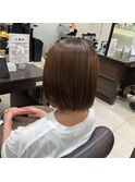 オリーブベージュ