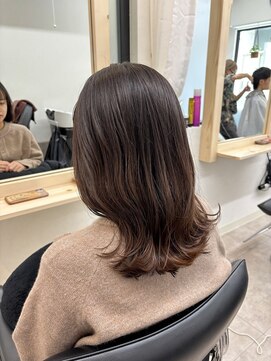 ポール 行徳店 セミロング くびれ巻き