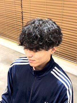 グランデュールオム(GRANDEUR HOMME) 波巻きパーマ