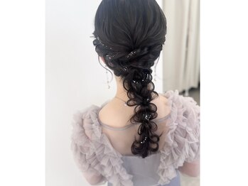 ブラン(Blanc)の写真/ヘアセット専門店だからこそ出来る、崩れないセットはお任せ◎結婚式やパーティー等特別な日を素敵に演出＊
