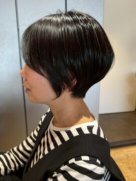 ナチュラル ヘアーデザイニング(Natural hair designing) 骨格補正シルエット/アッシュブラック/ブルーブラック/上品ボブ