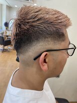 仁 ミドルスキンフェード
