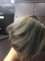 髪の美院 シャルマン ビューティー クリニック(Charmant Beauty Clinic)&nbsp;アッシュ系カラー