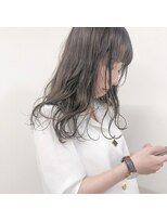 ガーランドウメダ(Garland umeda)&nbsp;切りっぱなしロング×くすみベージュ