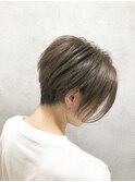 前下がりハンサムセンターパート