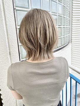 ロマーリ(LOMARLIE) くびれヘア20代30代40代外国人風カラーハイレイヤーウルフ