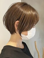 ジュイール(jouir) ショートカットショートボブミルクティーベージュカラー前髪あり