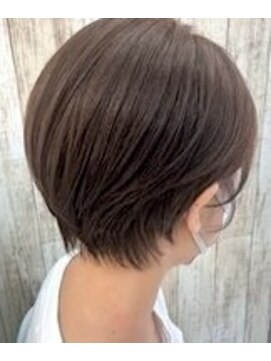 サイン(SIGN) 前髪あり大人耳かけショート/30代40代50代/透明感イルミナカラー