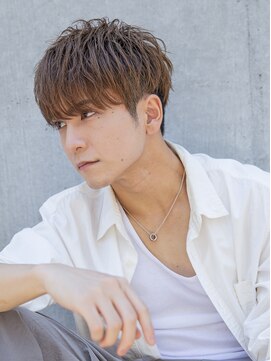 シティ(CITY) 小久保styleフェザーパーマフェザーショートグレーエンドカラー