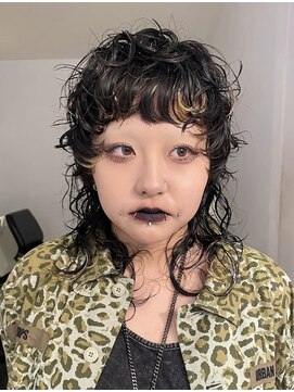 ナループロアツム(Nalu pu loa Tsum) マレットヘア/ハイレイヤーカット/ウルフパーマ