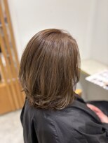 テラス アヴェダ 大丸心斎橋店(Terrace AVEDA)&nbsp;外ハネくびれミディ × 透明感ベージュ
