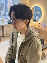 キャンバス バイ ネオリーブ 横浜西口(Canvas by neo.)&nbsp;横浜★センターパートの毛流れメンズパーマ